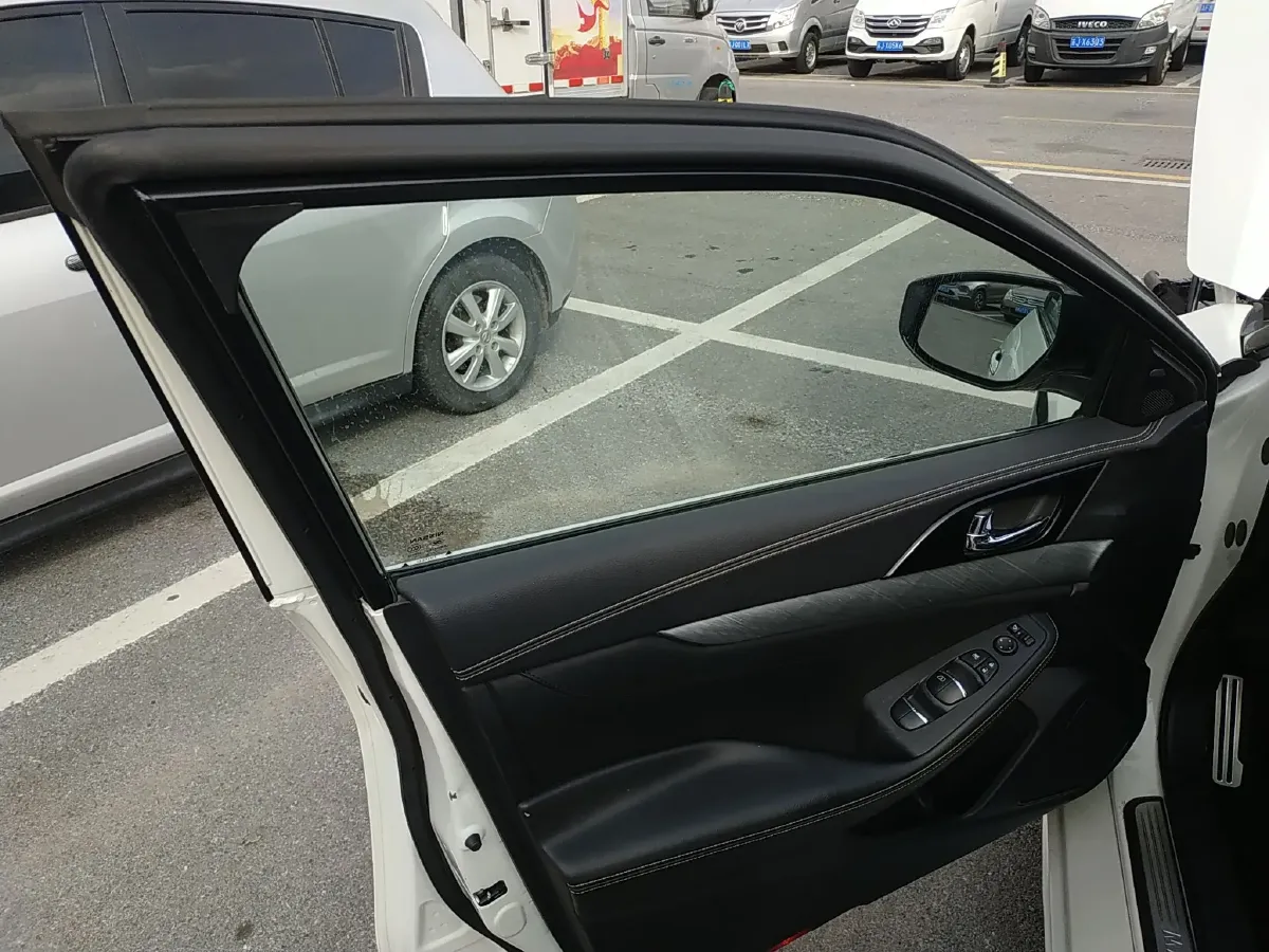 2016 Nissan Maxima 2.5L 186HP L4 CVT,autocango,china used car exporter,china ev exporter,chinese used car exporter,chinese used ev exporter