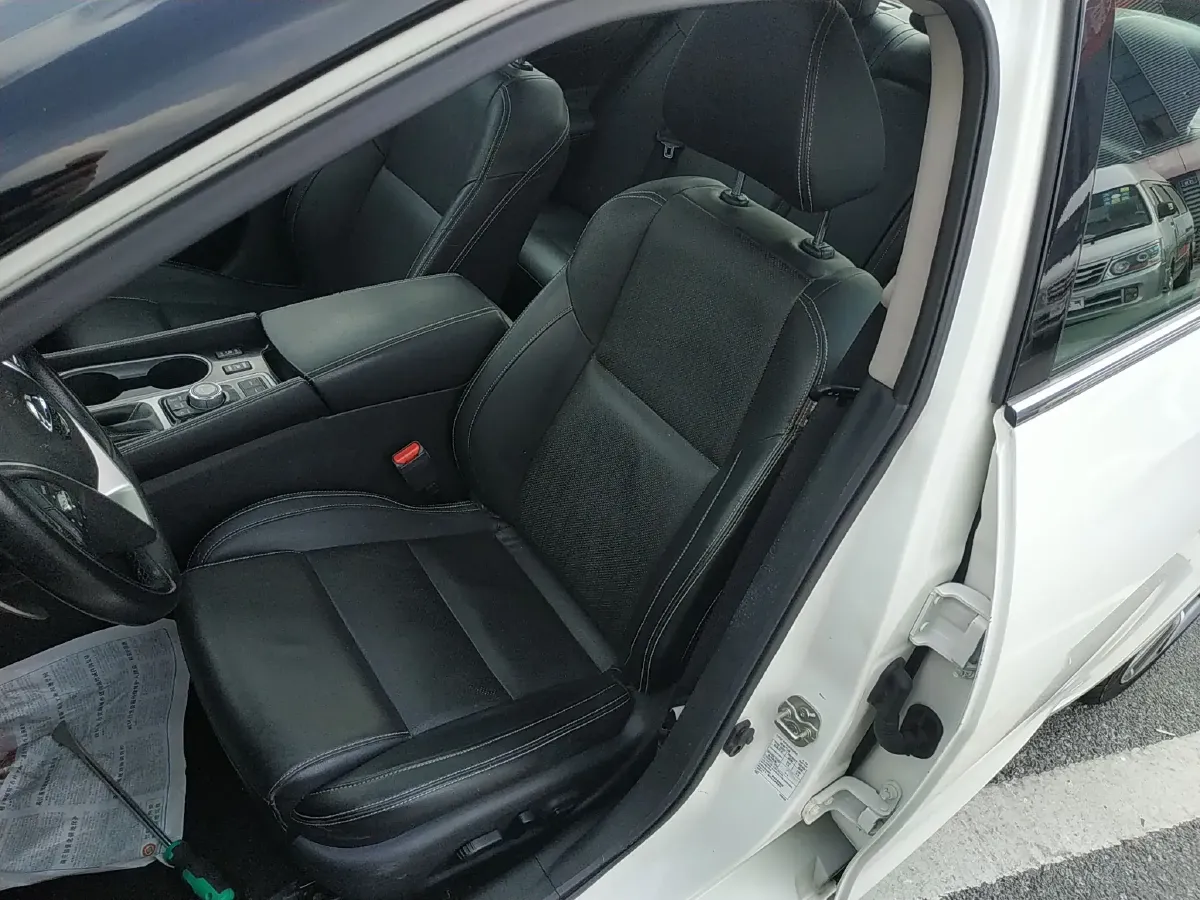 2016 Nissan Maxima 2.5L 186HP L4 CVT,autocango,china used car exporter,china ev exporter,chinese used car exporter,chinese used ev exporter