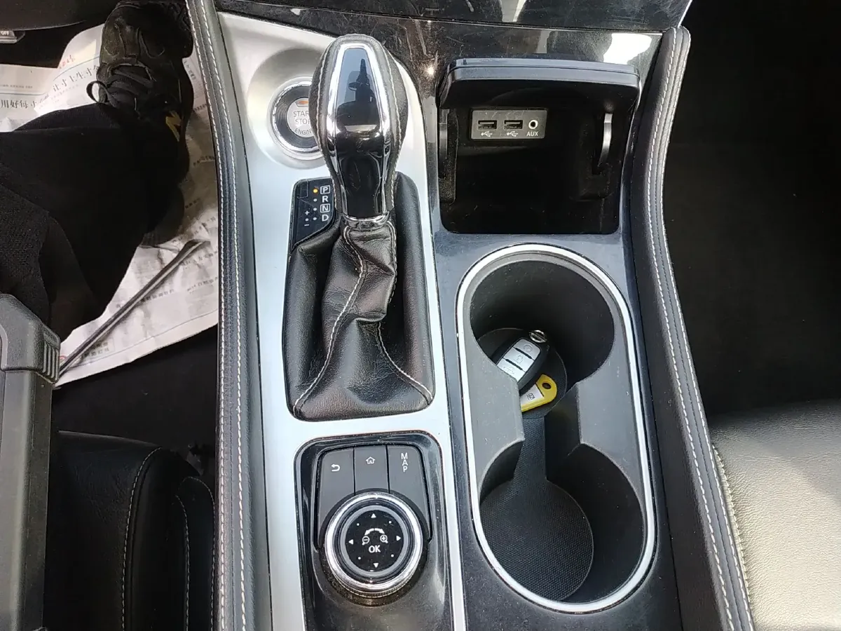 2016 Nissan Maxima 2.5L 186HP L4 CVT,autocango,china used car exporter,china ev exporter,chinese used car exporter,chinese used ev exporter