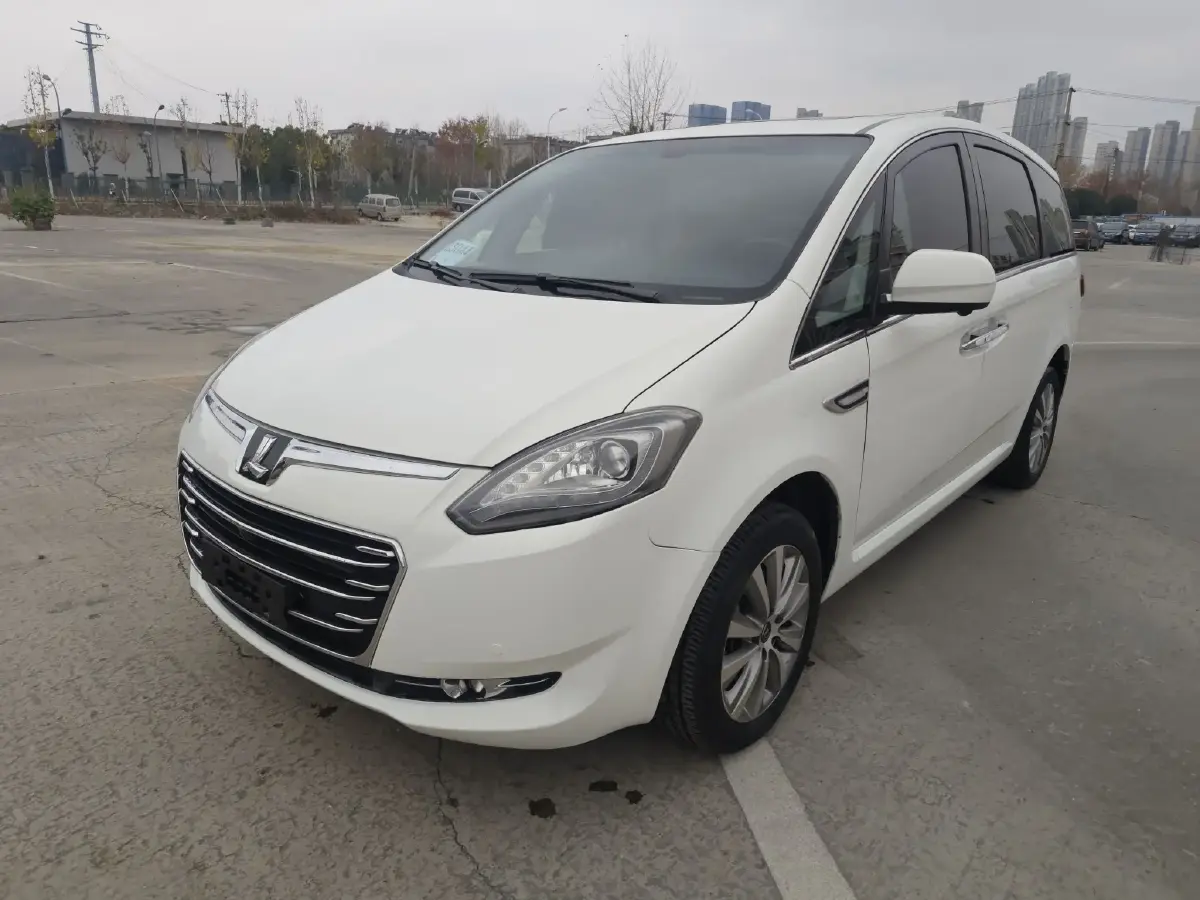 2016 Luxgen Grand 7 MPV 2.2T 201HP L4 6AT