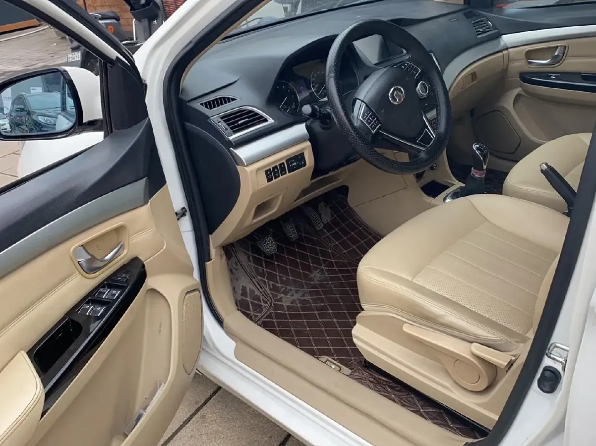 2016 Great Wall C30 1.5L 106HP L4 5MT,autocango,china used car exporter,china ev exporter,chinese used car exporter,chinese used ev exporter