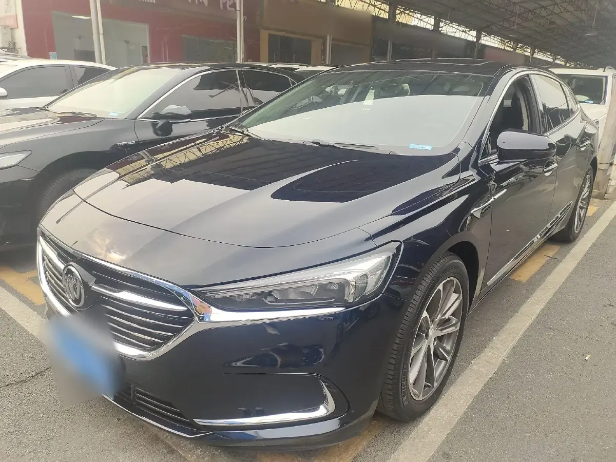 2019 Buick Larcosse 2.0T 241HP L4 9AT