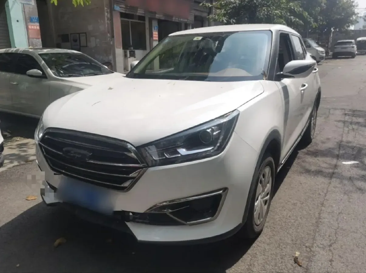 2017 Zotye T300 1.5L 112HP L4 5MT,autocango,china used car exporter,china ev exporter,chinese used car exporter,chinese used ev exporter