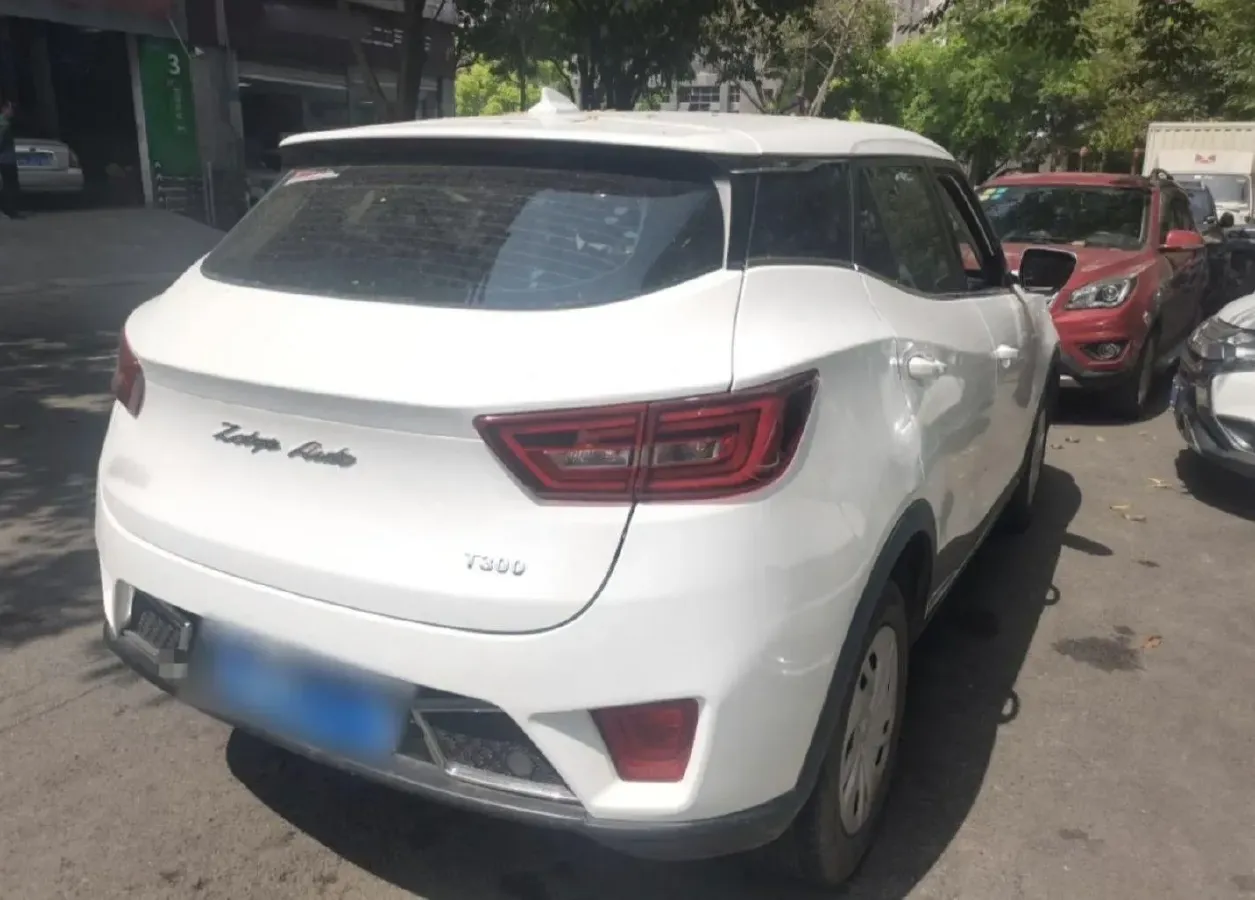 2017 Zotye T300 1.5L 112HP L4 5MT,autocango,china used car exporter,china ev exporter,chinese used car exporter,chinese used ev exporter
