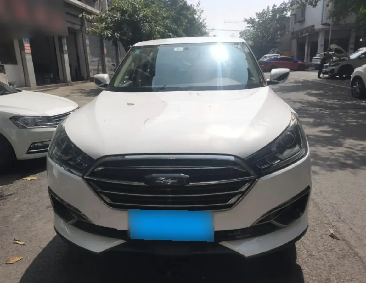 2017 Zotye T300 1.5L 112HP L4 5MT,autocango,china used car exporter,china ev exporter,chinese used car exporter,chinese used ev exporter