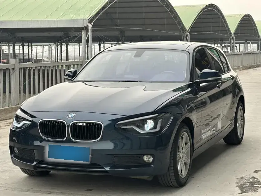 2013 BMW 1 Series 1.6T 136HP L4 8AT