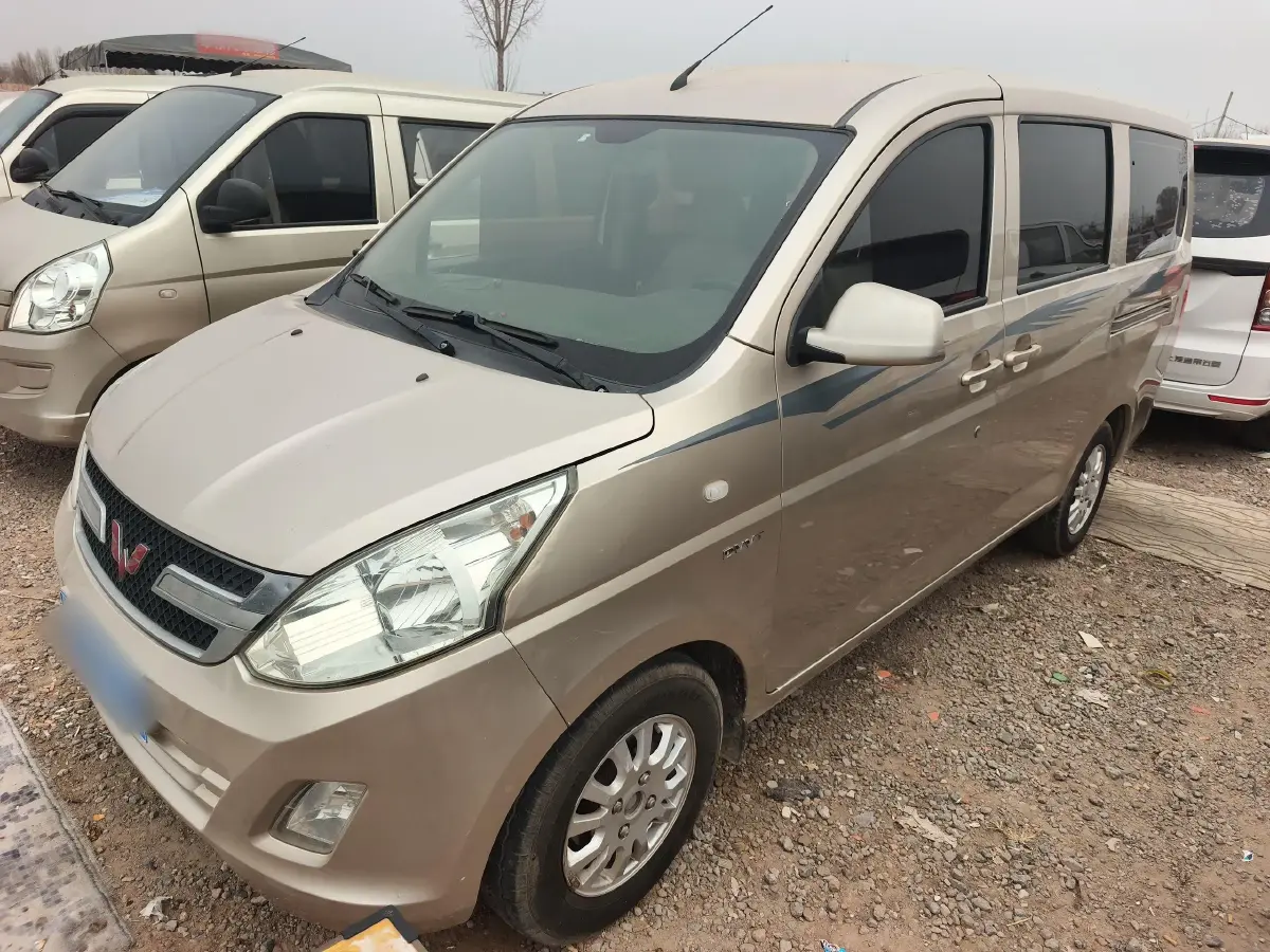 2018 WuLing RongGuang V 1.5L 112HP L4 5MT