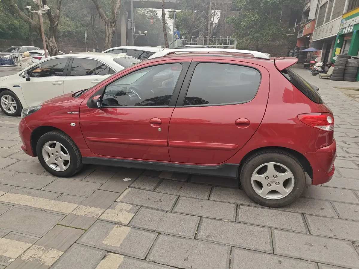 2011 Peugeot 207 1.4L 76HP L4 5MT,autocango,china used car exporter,china ev exporter,chinese used car exporter,chinese used ev exporter
