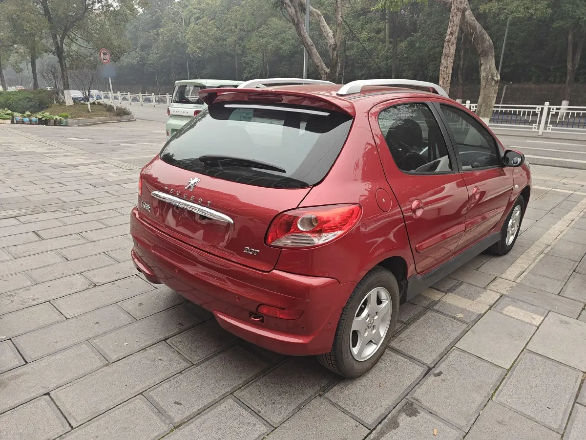 2011 Peugeot 207 1.4L 76HP L4 5MT,autocango,china used car exporter,china ev exporter,chinese used car exporter,chinese used ev exporter