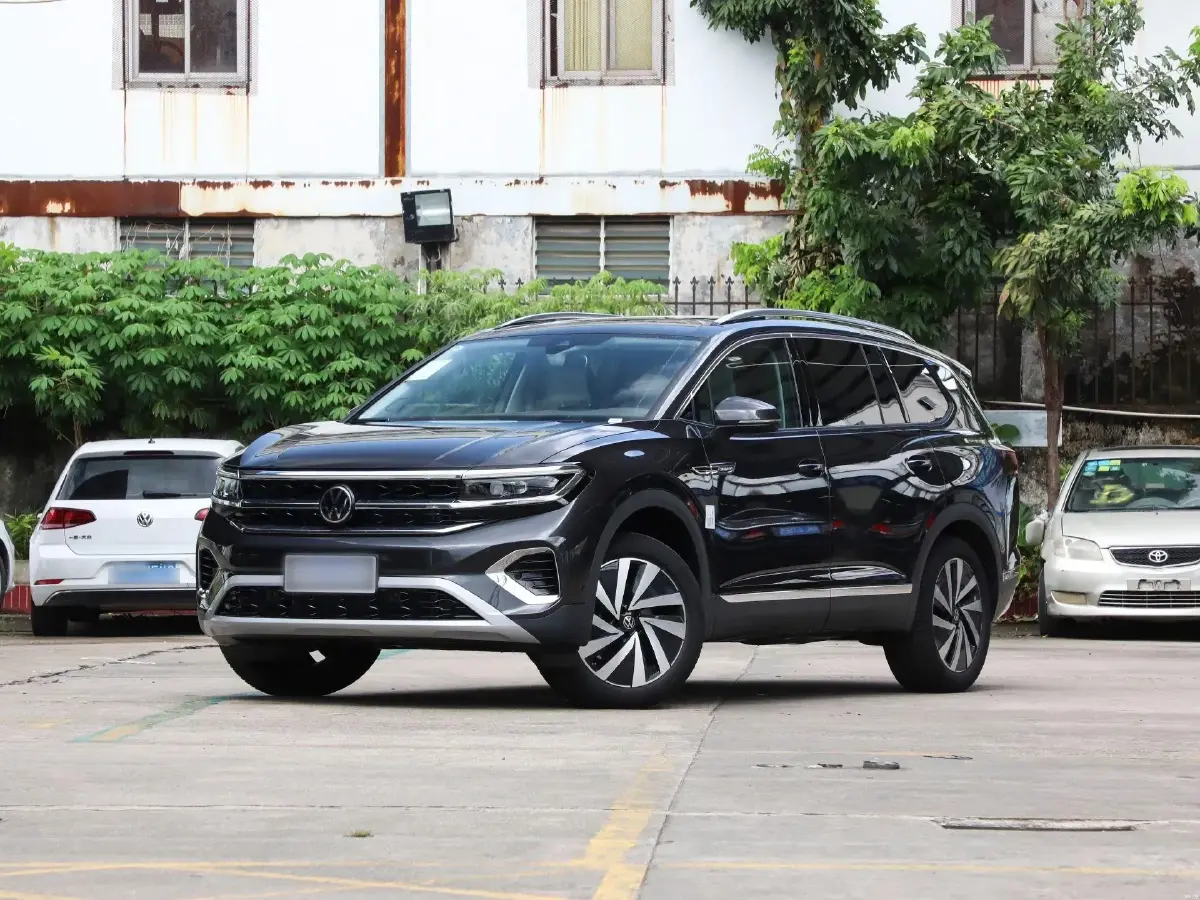 2022 Volkswagen Talagon 2.0T 220HP L4 7DCT