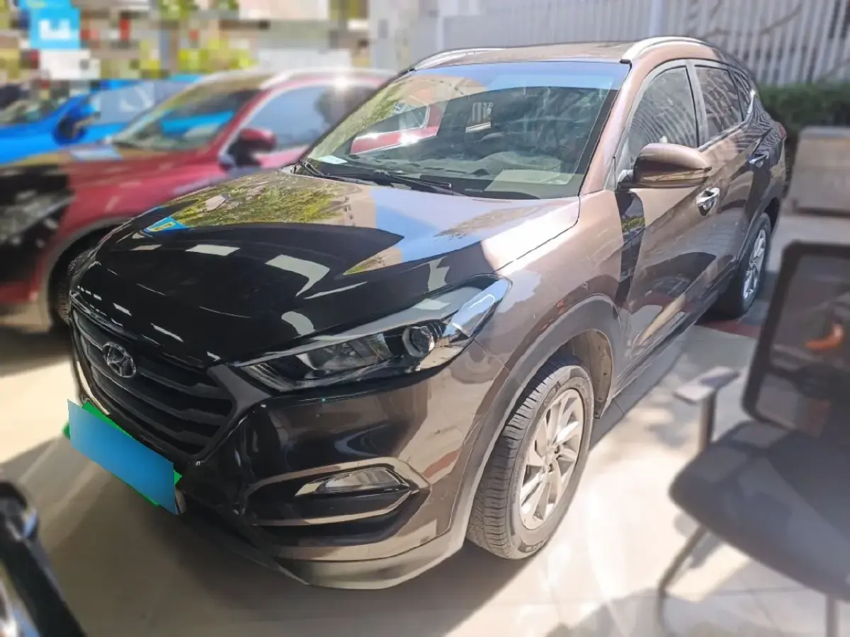 2015 Hyundai Tucson 2.0L 165HP L4 6AT