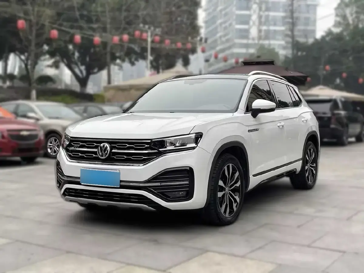 2019 Volkswagen Tayron 2.0T 220HP L4 7DCT