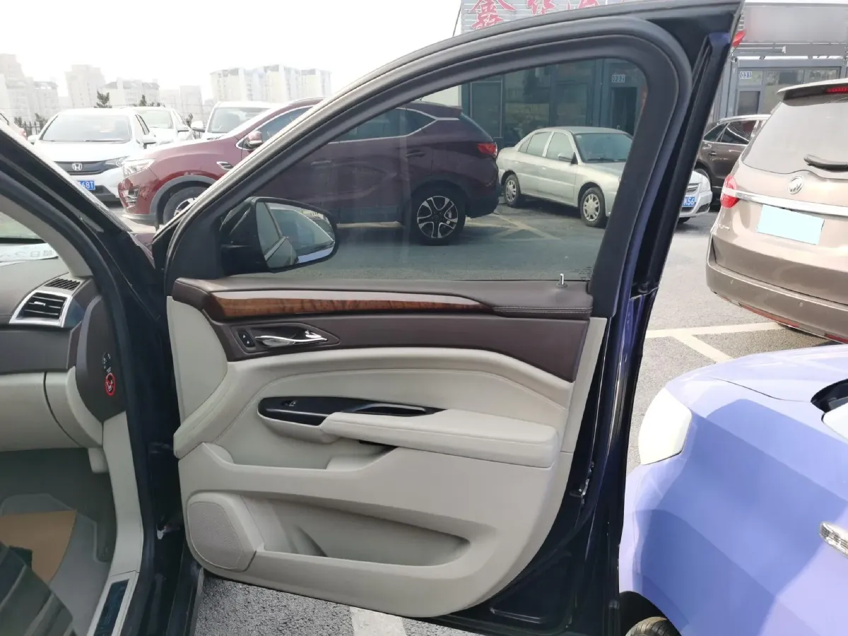 2014 Cadillac SRX 3.0L 271HP V6 6AT,autocango,china used car exporter,china ev exporter,chinese used car exporter,chinese used ev exporter