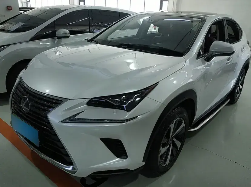 2017 Lexus NX 2.5L 155HP L4 E-CVT Hybrid