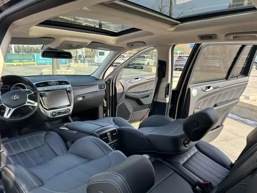 2016 BeiJing BJ90 3.0T 333HP V6 7AT,autocango,china used car exporter,china ev exporter,chinese used car exporter,chinese used ev exporter