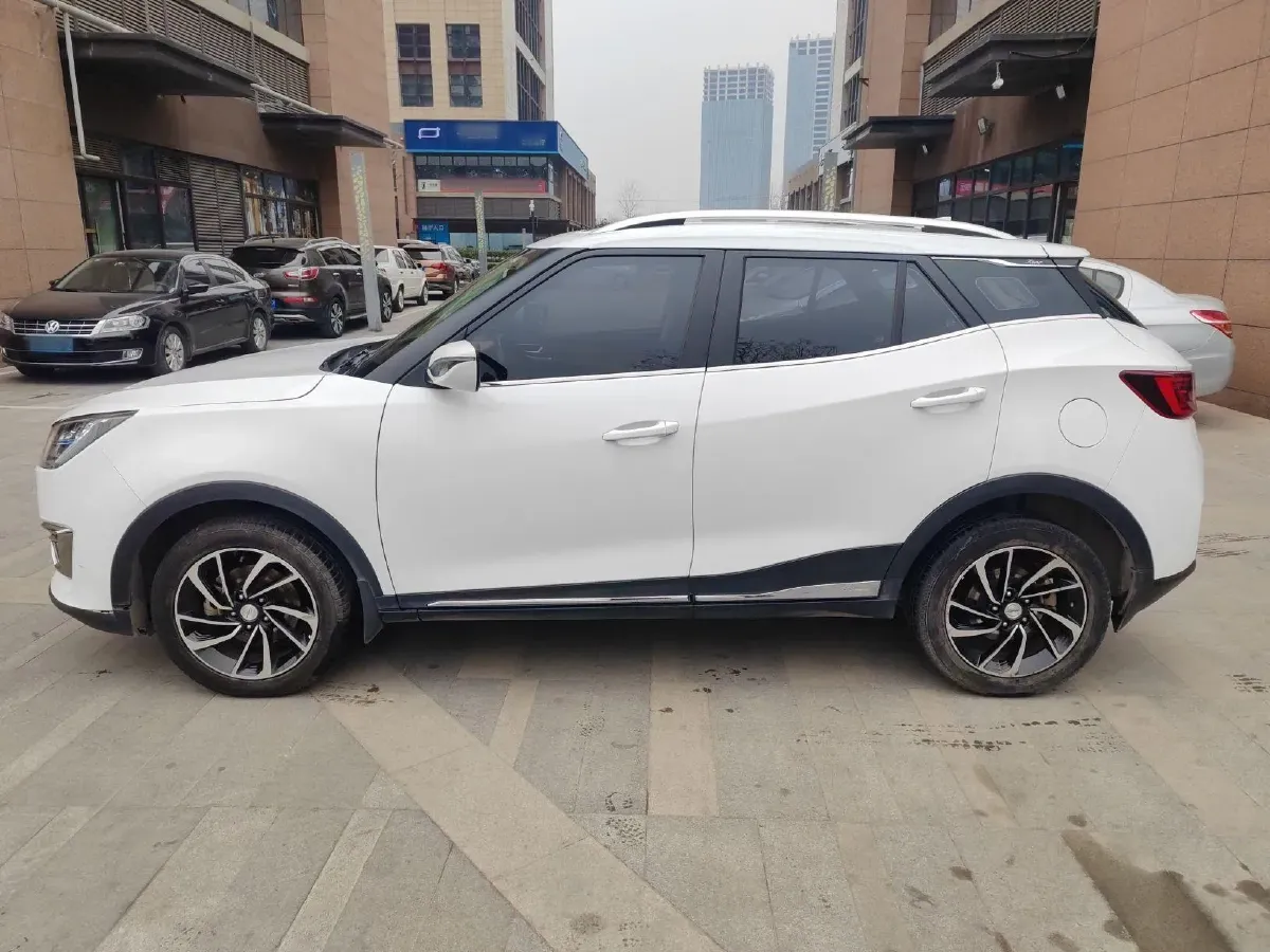 2017 Zotye T300 1.5T 144HP L4 CVT,autocango,china used car exporter,china ev exporter,chinese used car exporter,chinese used ev exporter