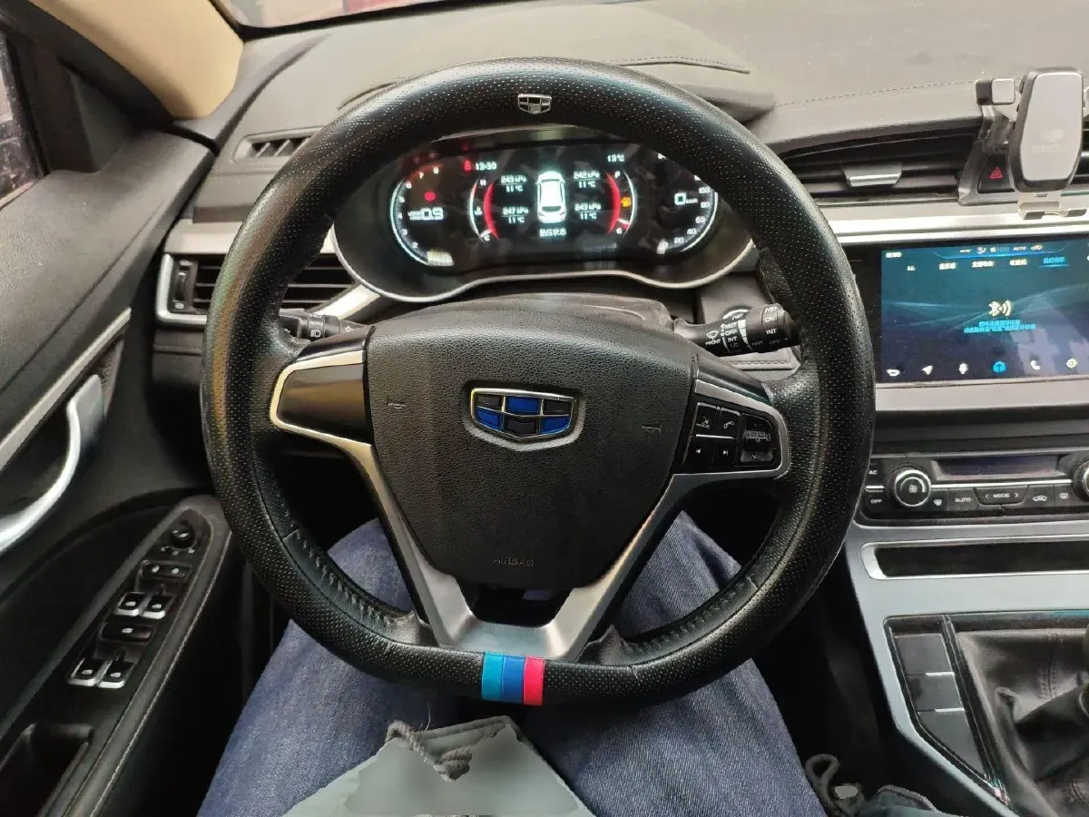 2018 Geely Vision S1 1.5L 109HP L4 5MT,autocango,china used car exporter,china ev exporter,chinese used car exporter,chinese used ev exporter