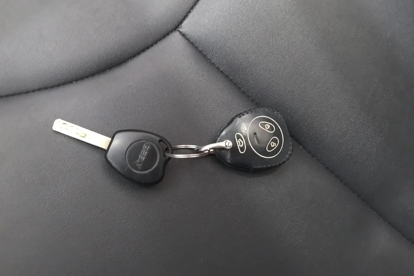 2011 Geely Panda Classic 1.3L 86HP L4 5MT,autocango,china used car exporter,china ev exporter,chinese used car exporter,chinese used ev exporter