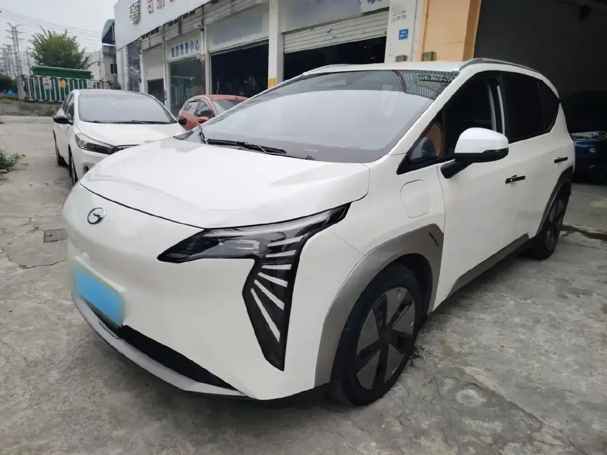 2023 Aion Y BEV 61.7KWH