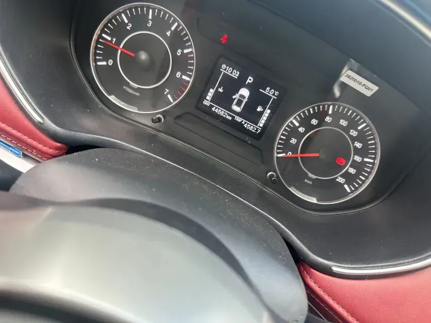 2021 DongFeng Fengon Fengon 500 1.5L 116HP L4 CVT,autocango,china used car exporter,china ev exporter,chinese used car exporter,chinese used ev exporter