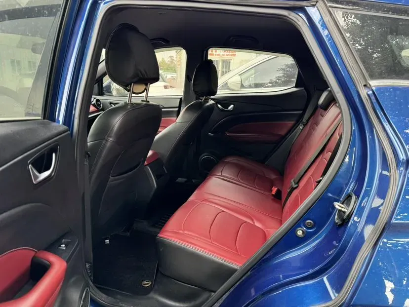 2021 DongFeng Fengon Fengon 500 1.5L 116HP L4 CVT,autocango,china used car exporter,china ev exporter,chinese used car exporter,chinese used ev exporter