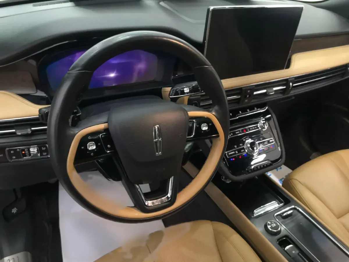 2022 Lincoln Corsair 2.0T 245HP L4 8AT,autocango,china used car exporter,china ev exporter,chinese used car exporter,chinese used ev exporter