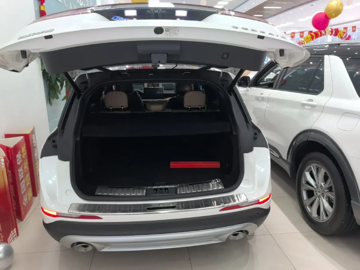 2022 Lincoln Corsair 2.0T 245HP L4 8AT,autocango,china used car exporter,china ev exporter,chinese used car exporter,chinese used ev exporter