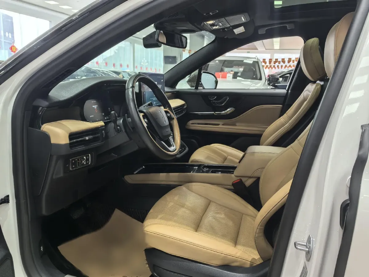 2022 Lincoln Corsair 2.0T 245HP L4 8AT,autocango,china used car exporter,china ev exporter,chinese used car exporter,chinese used ev exporter