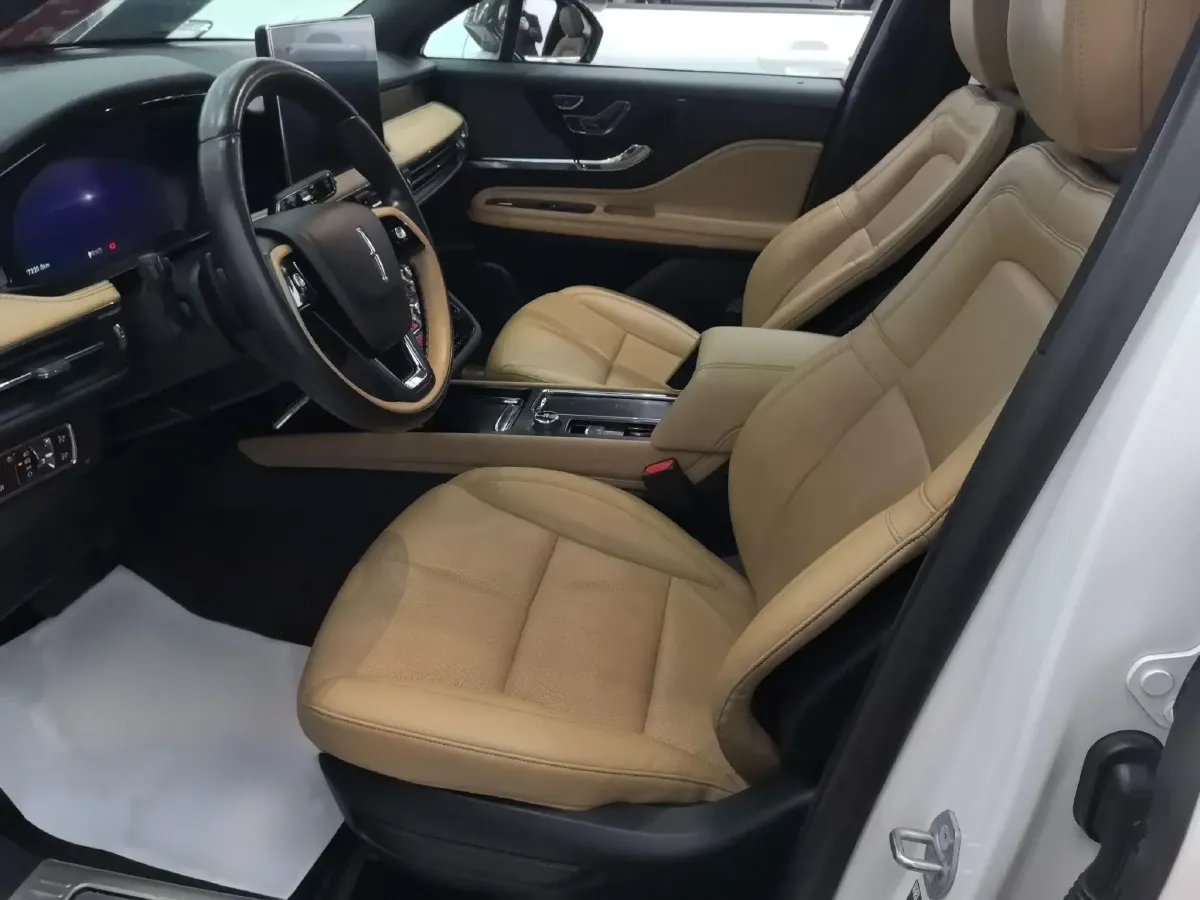 2022 Lincoln Corsair 2.0T 245HP L4 8AT,autocango,china used car exporter,china ev exporter,chinese used car exporter,chinese used ev exporter