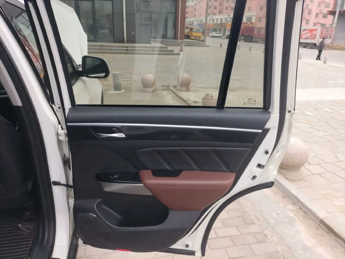 2017 GAC Trumpchi GS7 1.8T 188HP L4 6AT,autocango,china used car exporter,china ev exporter,chinese used car exporter,chinese used ev exporter