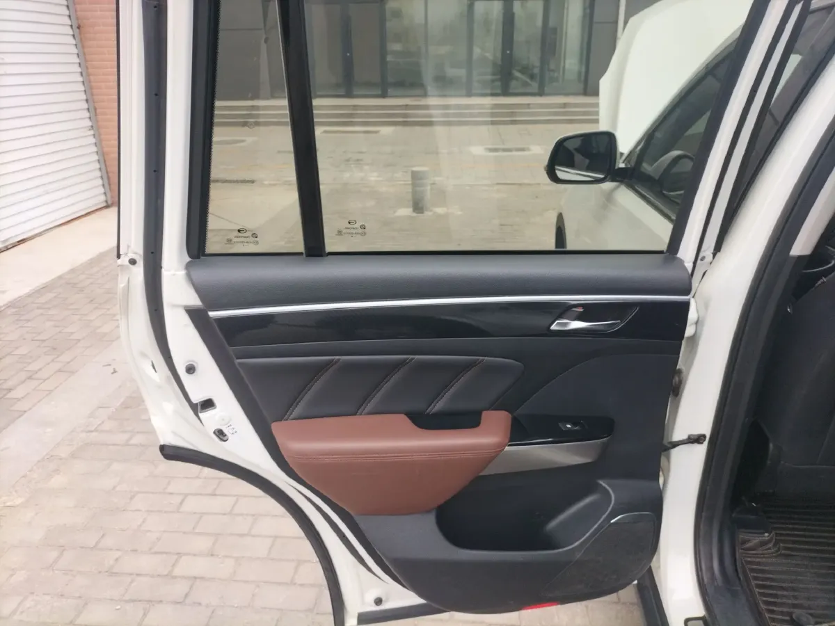 2017 GAC Trumpchi GS7 1.8T 188HP L4 6AT,autocango,china used car exporter,china ev exporter,chinese used car exporter,chinese used ev exporter