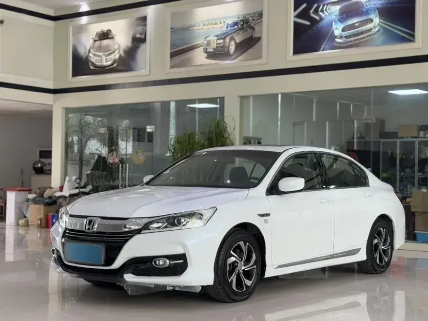 2016 Honda Accord 2.0L 155HP L4 CVT