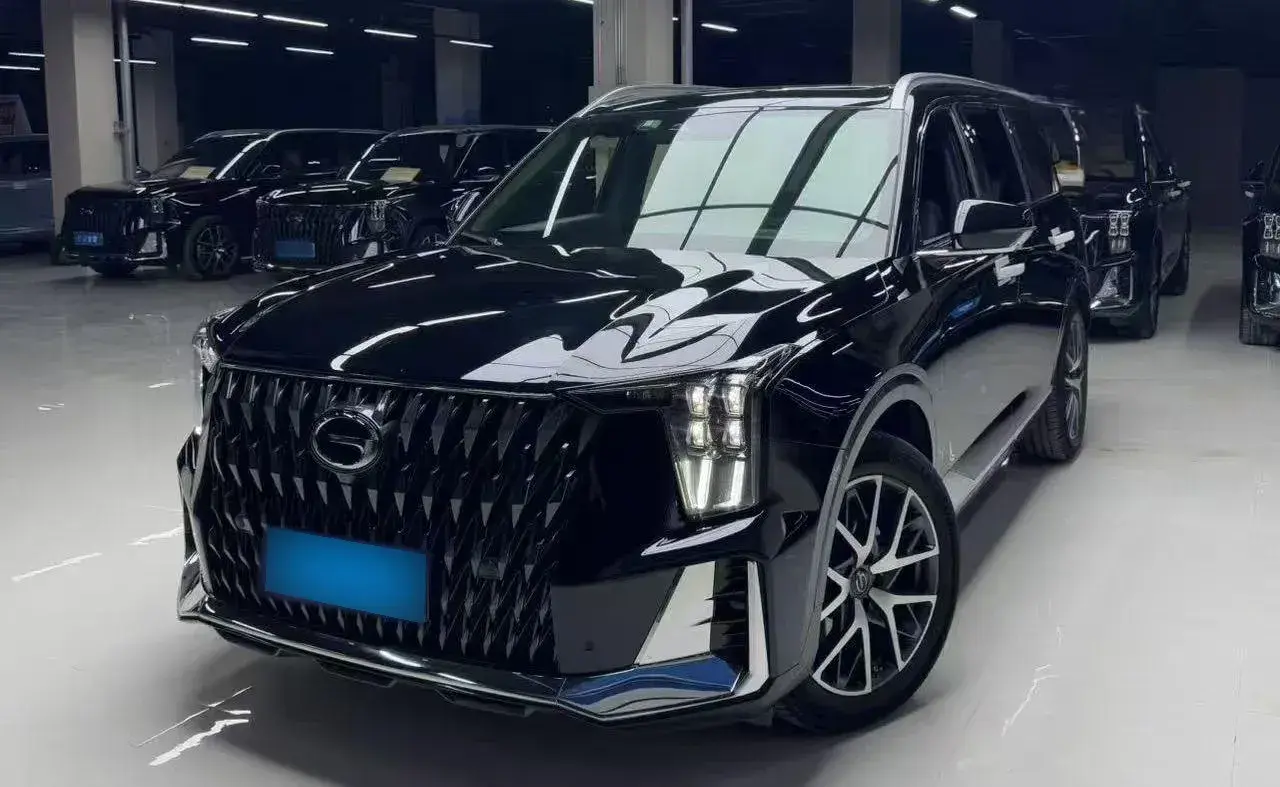 2022 GAC Trumpchi GS8 2.0T 190HP L4 E-CVT Hybrid