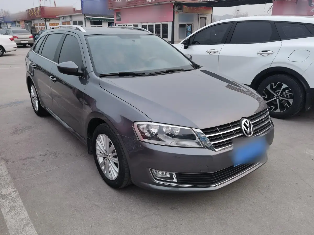 2013 Volkswagen Gran Lavida 1.6L 110HP L4 6AT