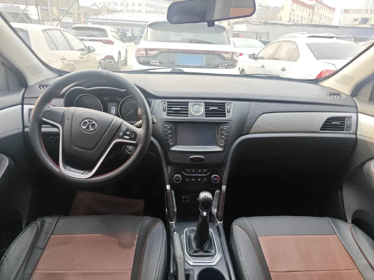2016 BeiJing Auto Senova X55 1.5L 116HP L4 5MT,autocango,china used car exporter,china ev exporter,chinese used car exporter,chinese used ev exporter