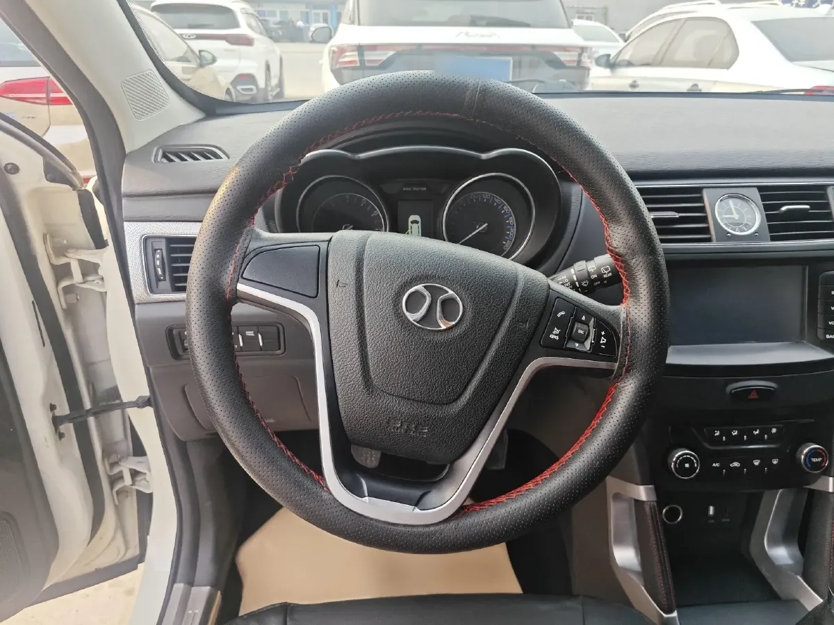 2016 BeiJing Auto Senova X55 1.5L 116HP L4 5MT,autocango,china used car exporter,china ev exporter,chinese used car exporter,chinese used ev exporter