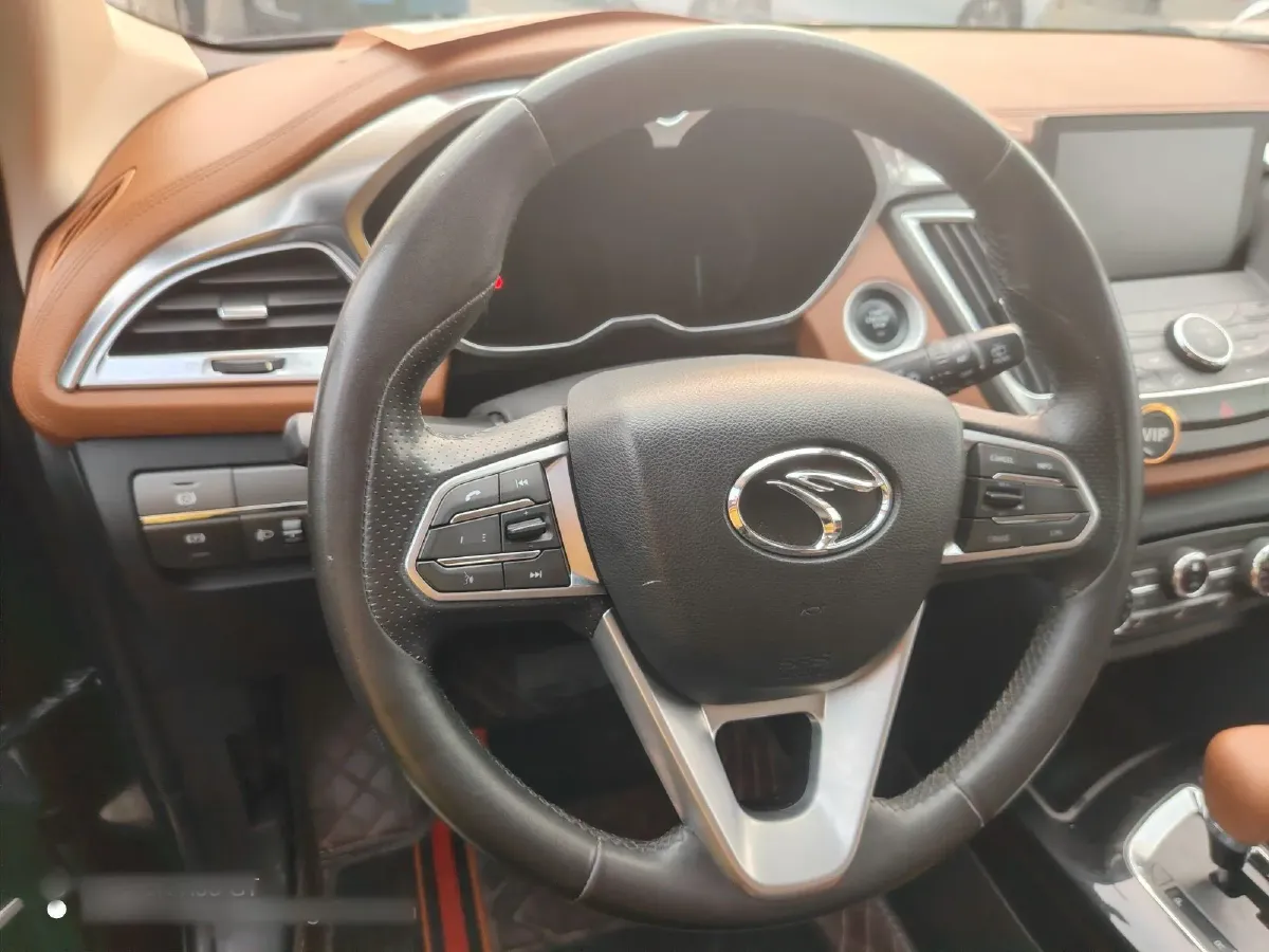 2015 Soueast DX7 1.5T 156HP L4 5AT,autocango,china used car exporter,china ev exporter,chinese used car exporter,chinese used ev exporter