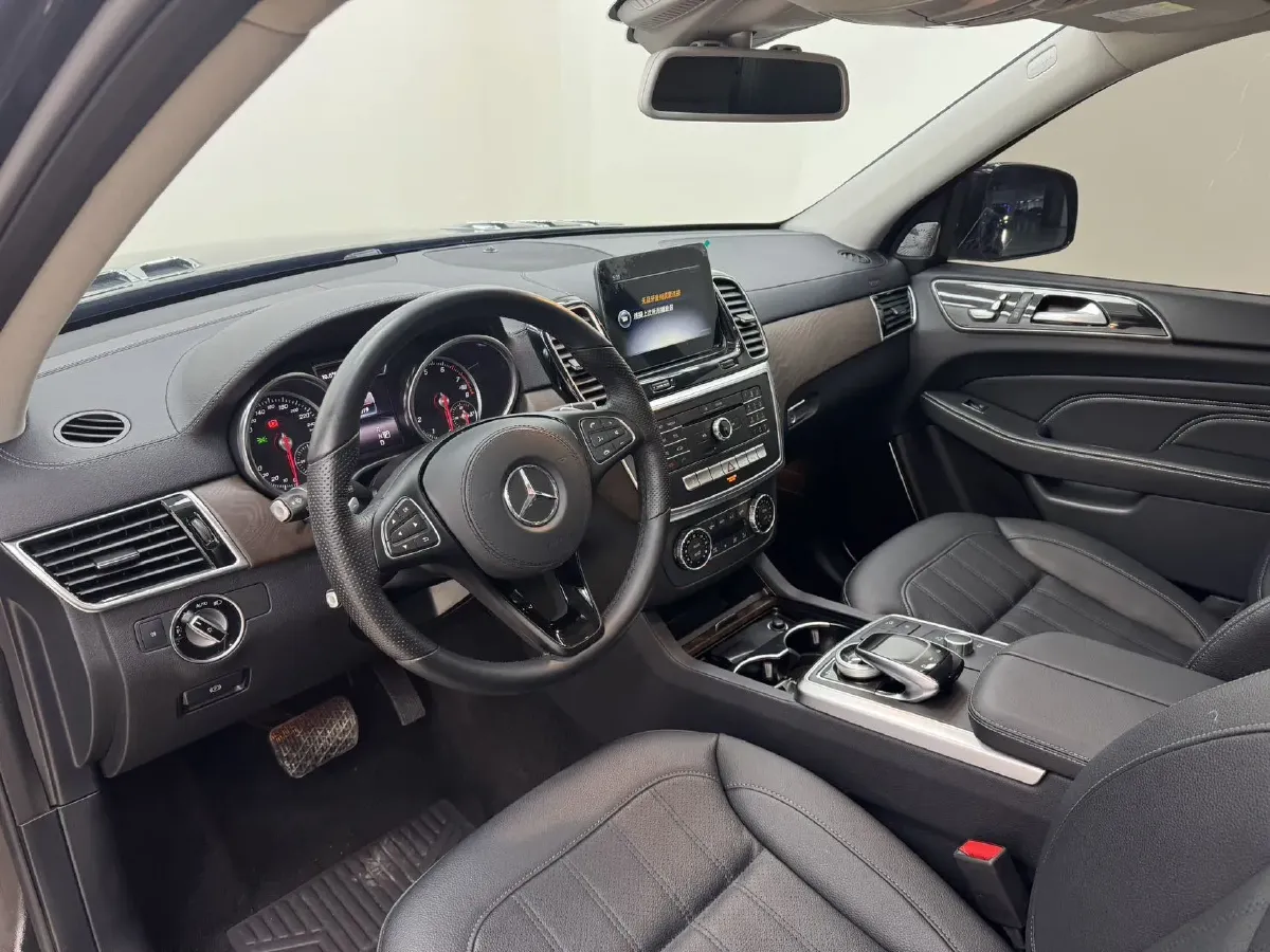 2021 BeiJing BJ90 4.0T 422HP V8 9AT,autocango,china used car exporter,china ev exporter,chinese used car exporter,chinese used ev exporter