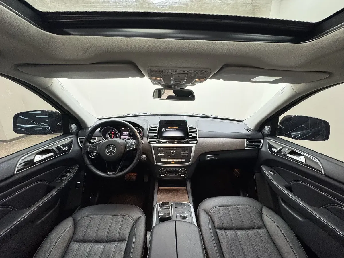 2021 BeiJing BJ90 4.0T 422HP V8 9AT,autocango,china used car exporter,china ev exporter,chinese used car exporter,chinese used ev exporter