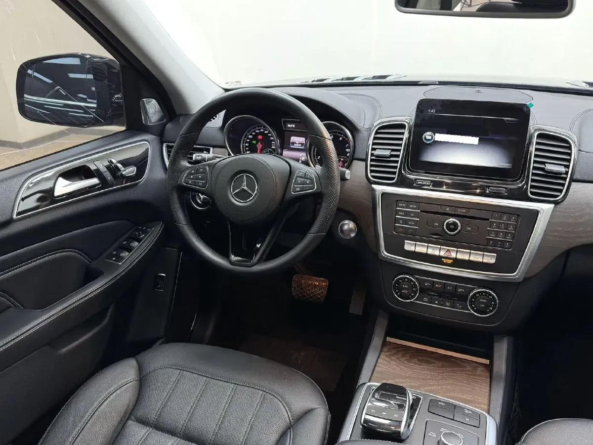 2021 BeiJing BJ90 4.0T 422HP V8 9AT,autocango,china used car exporter,china ev exporter,chinese used car exporter,chinese used ev exporter