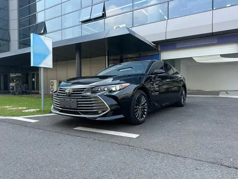 2019 Toyota Avalon 2.0L 178HP L4 CVT