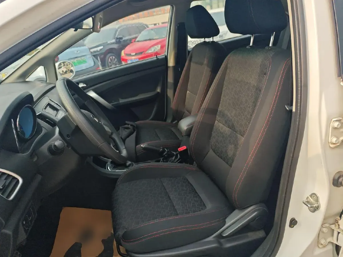 2015 KaiYi C3 1.5L 109HP L4 5MT,autocango,china used car exporter,china ev exporter,chinese used car exporter,chinese used ev exporter