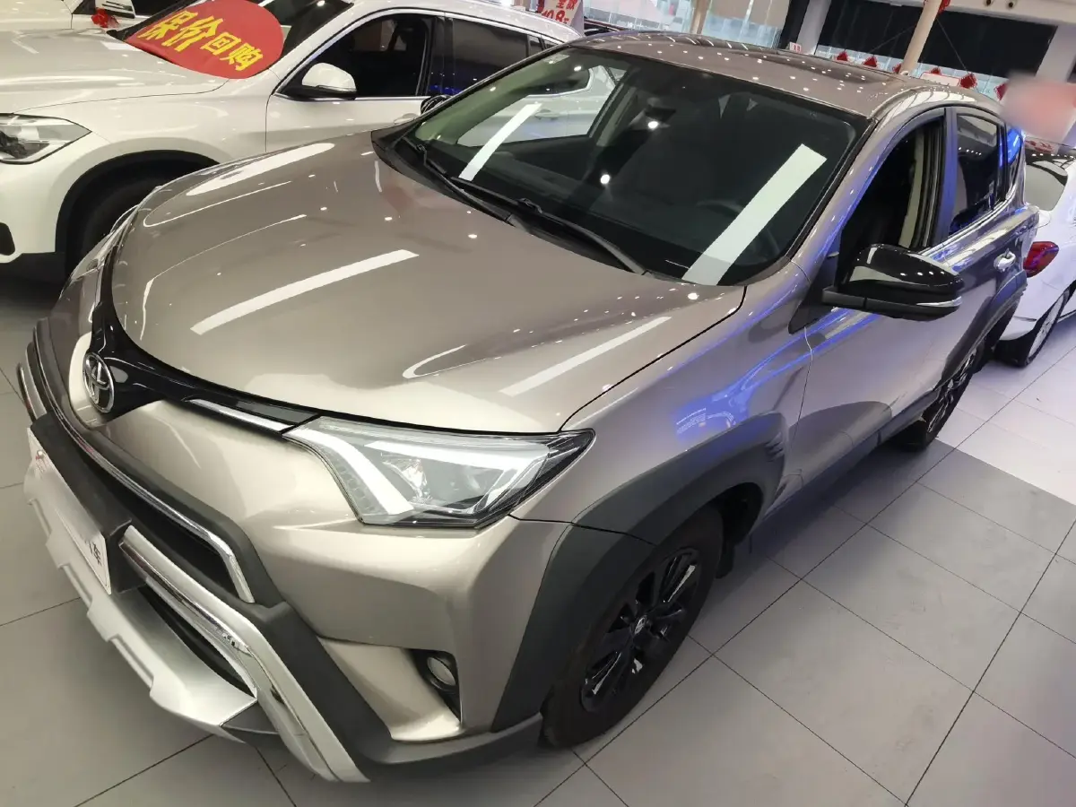 2019 Toyota RAV4 2.0L 151HP L4 CVT