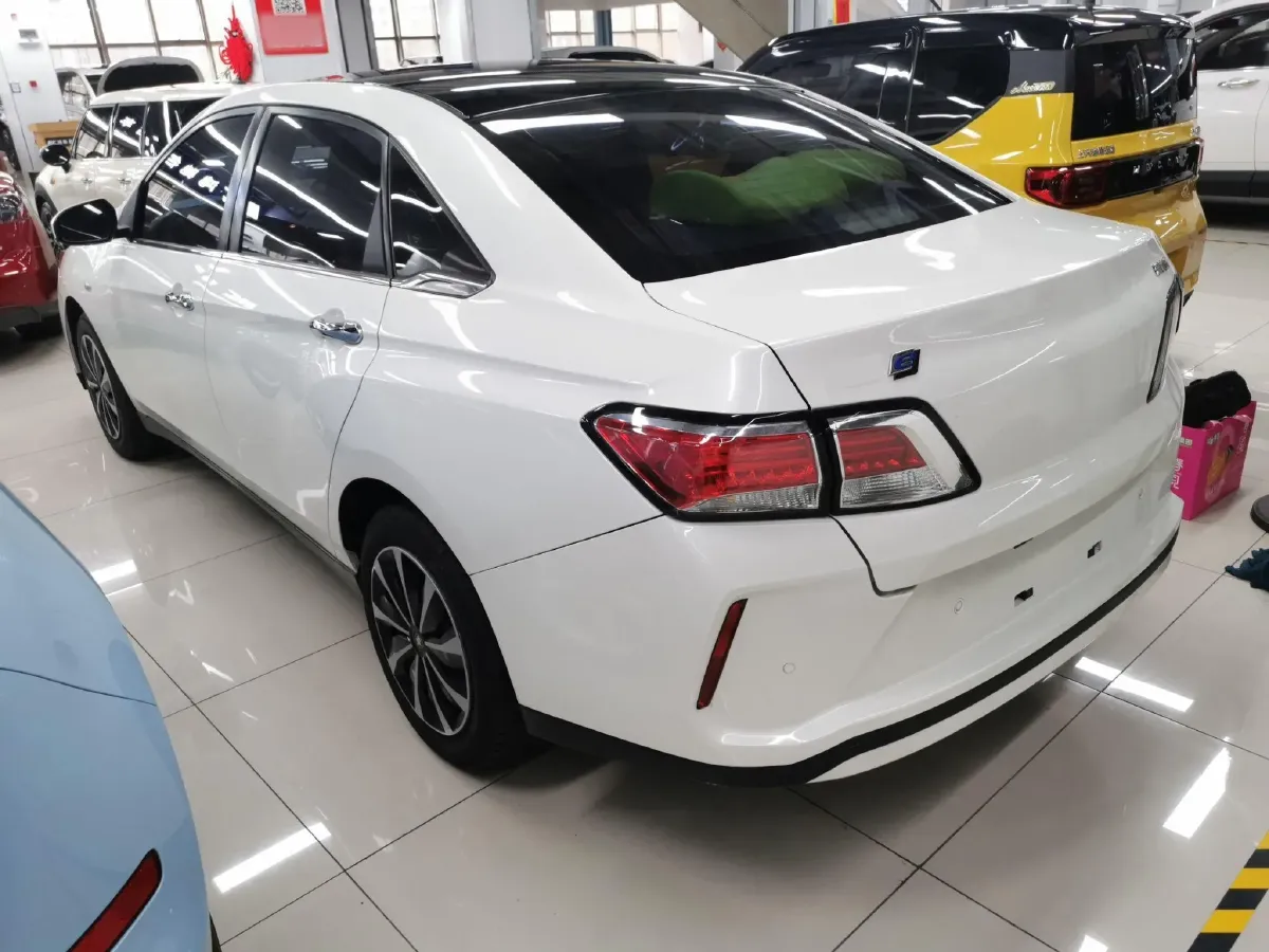2020 Venucia D60 EV BEV 50KWH,autocango,china used car exporter,china ev exporter,chinese used car exporter,chinese used ev exporter