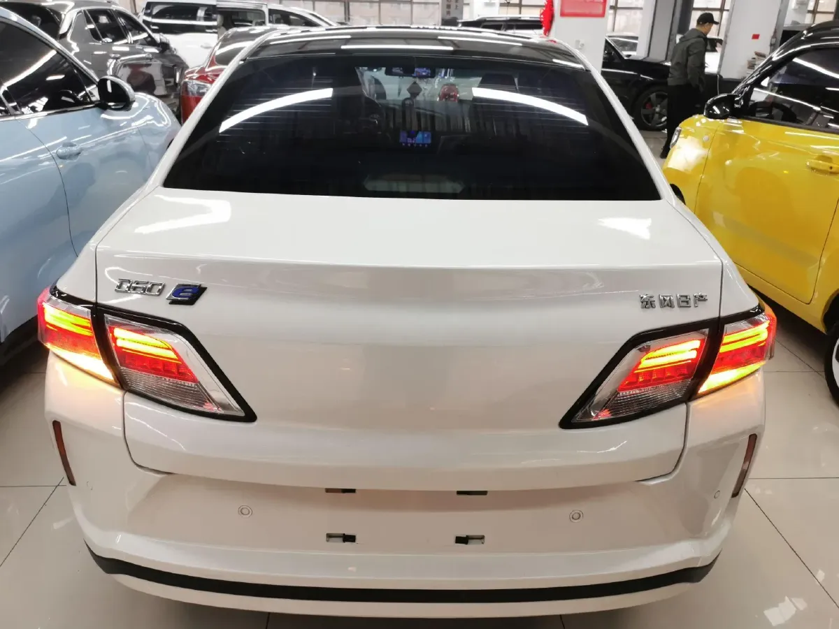 2020 Venucia D60 EV BEV 50KWH,autocango,china used car exporter,china ev exporter,chinese used car exporter,chinese used ev exporter