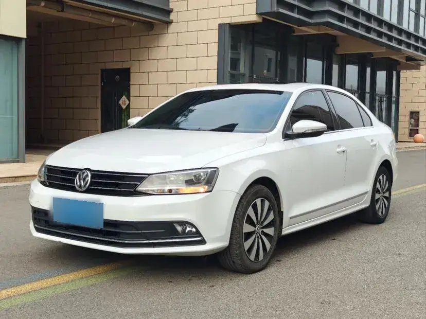 2018 Volkswagen Sagitar 1.6L 110HP L4 6AT