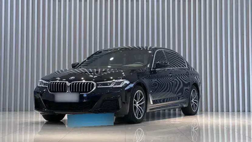 2022 BMW 5 Series 2.0T 184HP L4 8AT