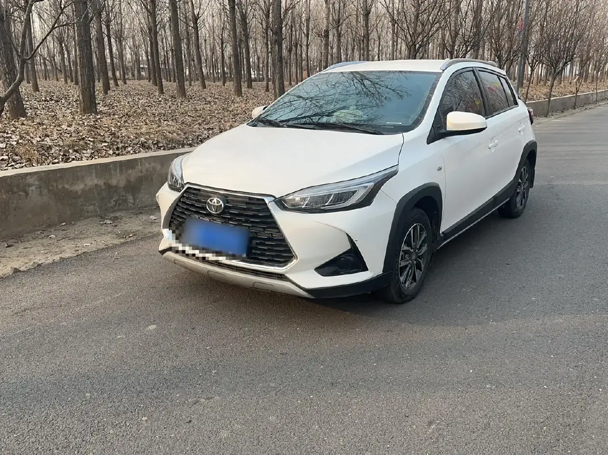 2022 Toyota Yaris L 1.5L 112HP L4 CVT