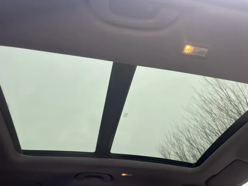 2019 Peugeot 3008 1.6T 167HP L4 6AT,autocango,china used car exporter,china ev exporter,chinese used car exporter,chinese used ev exporter