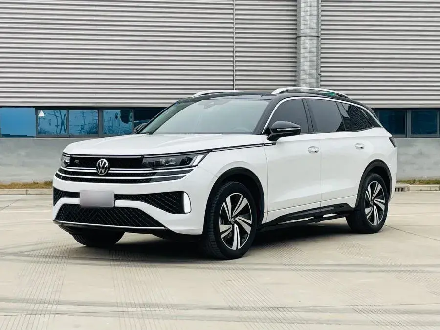 2023 Volkswagen Tavendor 2.0T 220HP L4 7DCT